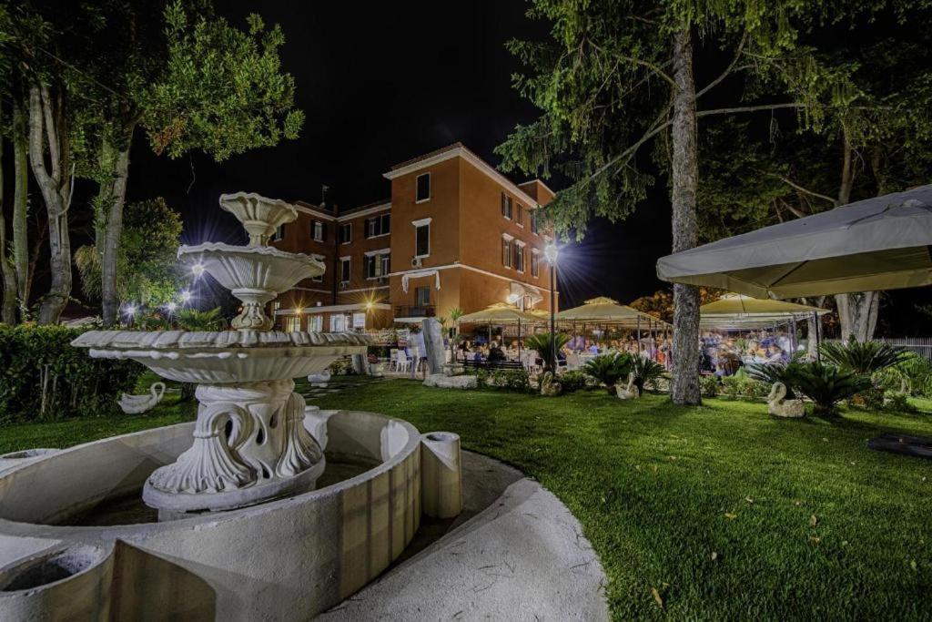 Il Postiglione Hotel - Sala Ricevimenti مينتورنو المظهر الخارجي الصورة